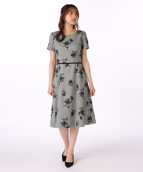 「LAISSE PASSE」 半袖ワンピース SMALL ブラック レディースの画像