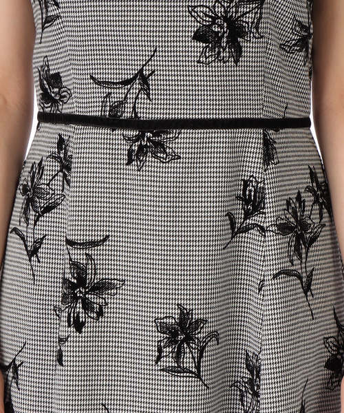 「LAISSE PASSE」 半袖ワンピース SMALL ブラック レディースの画像