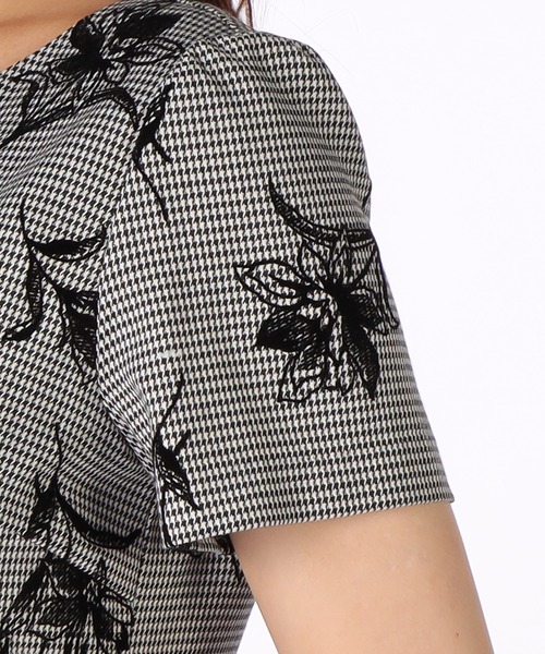 「LAISSE PASSE」 半袖ワンピース SMALL ブラック レディースの画像