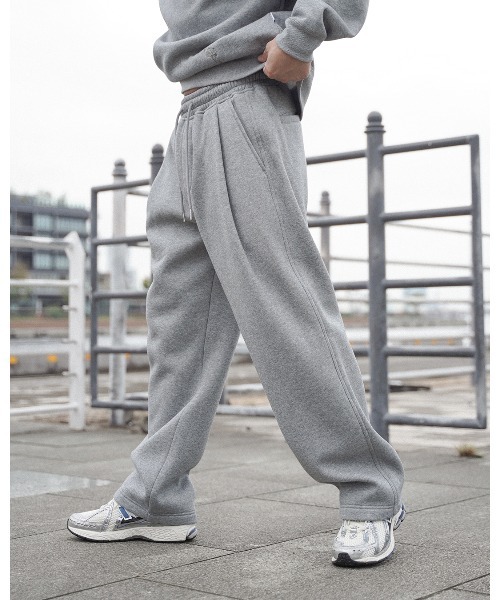 Re:room（リルーム） スウェットパンツ ジャージ タックワイド
