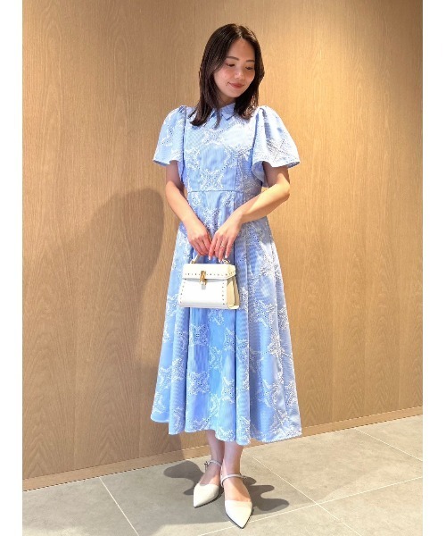 【最終値下げ】CELFORD(セルフォード)エンブロイダリー ワンピース フラワーエンブロイダリーワンピース(デイリーワンピース)｜DRESS