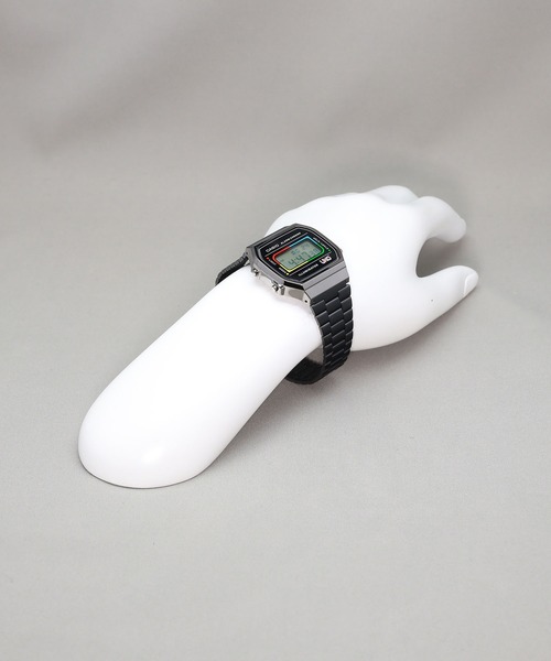 裕*様 【新品・未使用】CASIO × UNO コラボ A168WEUC-1AJ 限定】CASIO / UNO A168WEUC-1AJR CASIO CLASSIC UNO