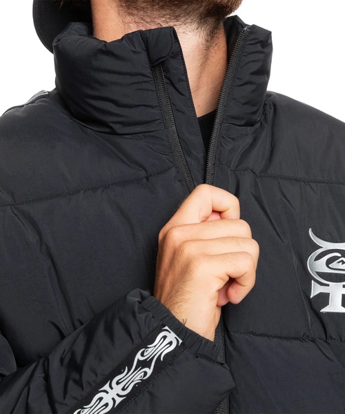 QUIKSILVER フード付きジャケット 黒白グラフィック QUIKSILVER フード付きジャケット 黒白グラフィック