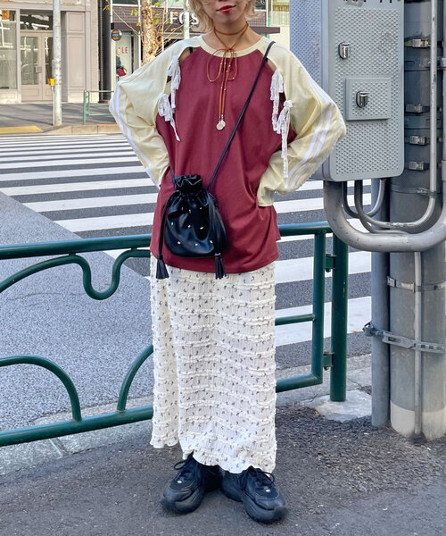 tシャツ レース スリット Tシャツ レディース ワンポイントゆるカラーTシャツ レディース 女性[品番