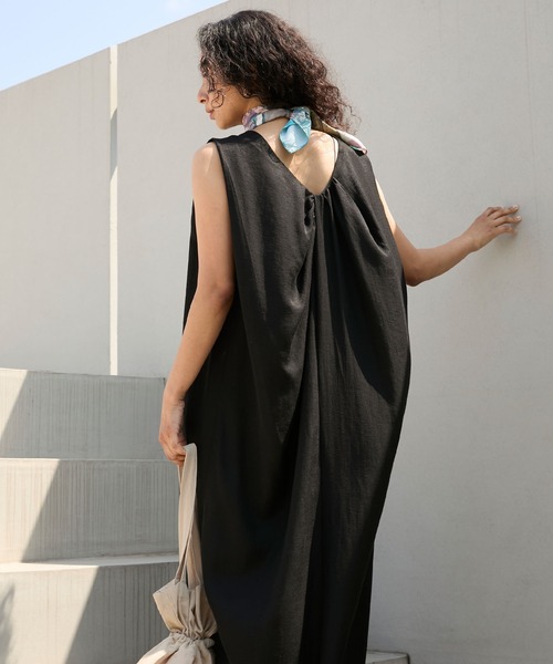 Stroove ワンピース Back design relaxed sleeveless long one