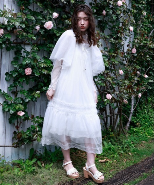 axes femme（アクシーズ ファム） ワンピース フレアスリーブチュール