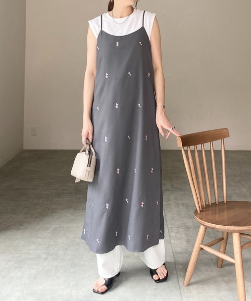 She's Closet ワンピース 小花柄刺繍ロングキャミワンピース
