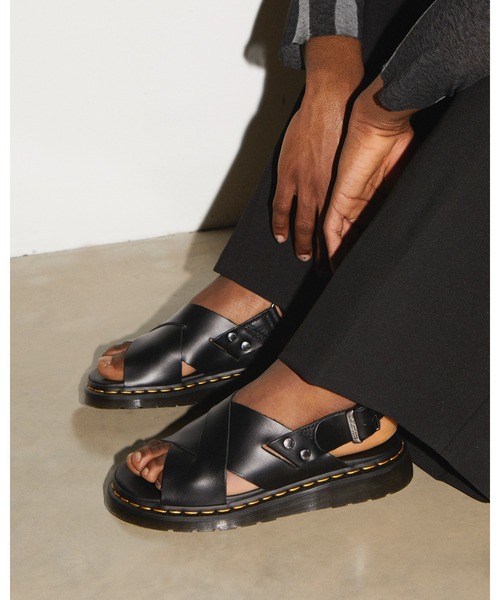 Dr. Martens ブラックサンダル 4 UK Dr.Martens 「Dr. Martens」 フラットサンダル UK4 ブラック