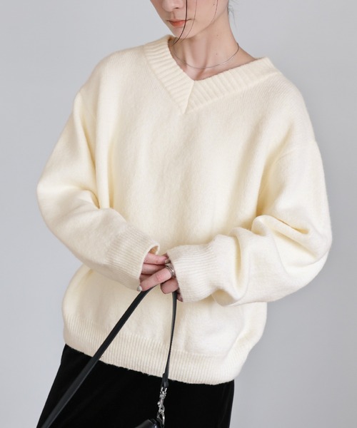 select MOCA（セレクトモカ） ニット セーター シンプルVネックニット