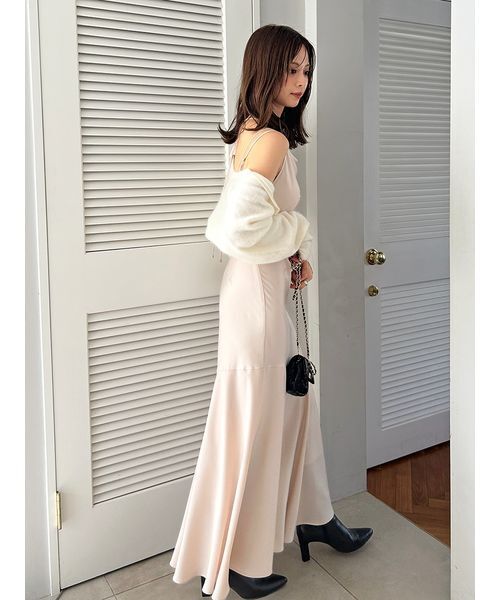 SNIDEL（スナイデル） ワンピース サテンマーメイドキャミワンピース