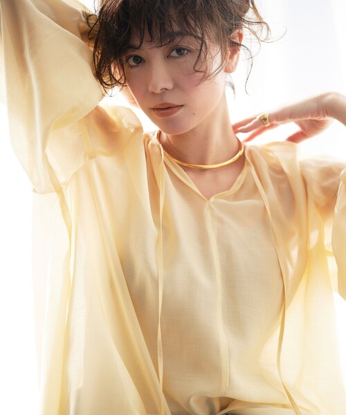 「UNFILO」 長袖ブラウス SMALL ベージュ レディース_画像3