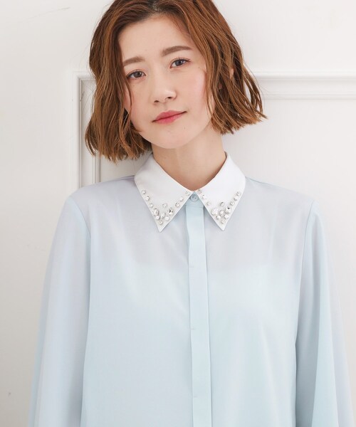 未使用 grove 高見え ベージュ ニット×白ブラウス 上品 grove（グローブ） ブラウス シャツ 高評価！大人の華やぎチェック