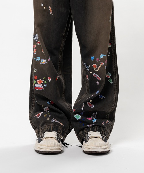 ワイドパンツ ジーンズ Kids Sticker Printed Baker Denim Pants メンズの画像