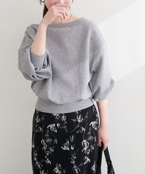 via j オフショルトレーナー via j】ドロップショルダークロップドトレーナー | CANAL JEAN