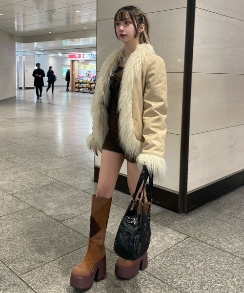 ショルダーバッグ・ポシェット MINI HEART CROSSBODY BAG セール】ARNELA Mini Heart Bag ショルダーバッグ（ショルダー