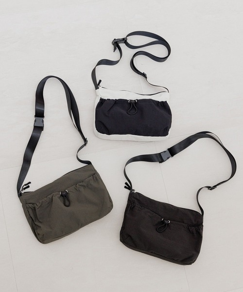 LAKOLE（ラコレ） ショルダーバッグ フロントドロストショルダーバッグ