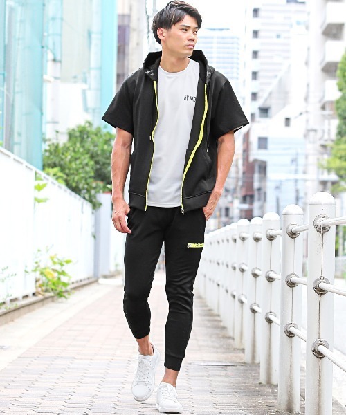 定価28600円【新品】メンズMブリーフィング サイドストライプジョガーパンツ 定価28600円【新品】メンズMブリーフィング サイドストライプ