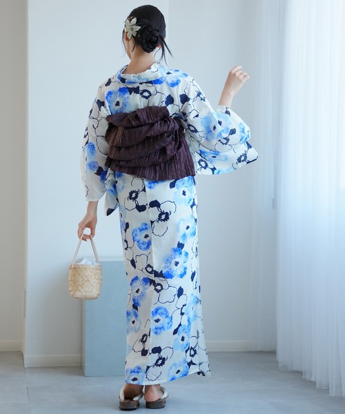 青と白の花柄 浴衣 utatane utatane｜utatane 高級変わり織 浴衣3点セット 白藍に縞と花火