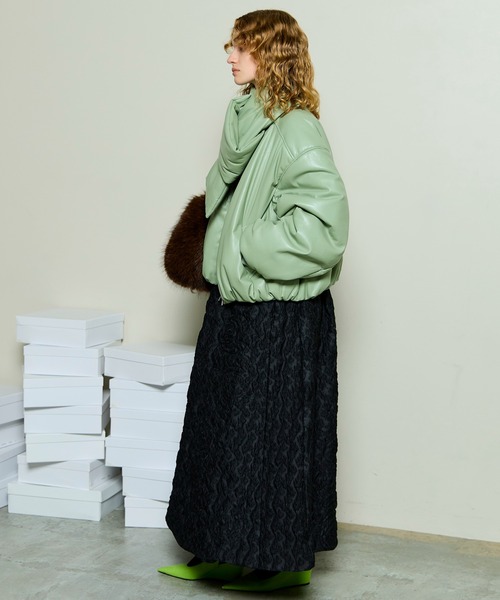 ブルゾン アウター Leather Puffer Jacket With Muffler / マフラーセットレザーパッファーブルゾン レディースの画像