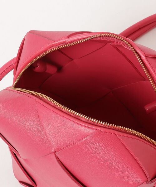 BOTTEGA VENETA（ボッテガ・ヴェネタ） マキシイントレチャート ミニ