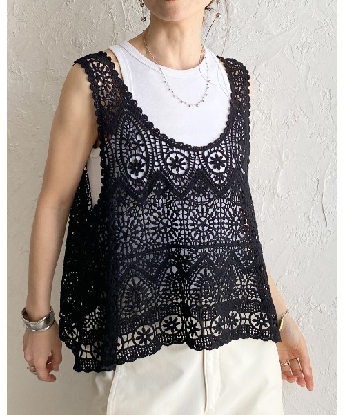 She's Closet ベスト ジレ ショート丈 深Vネック 花柄 かぎ編み