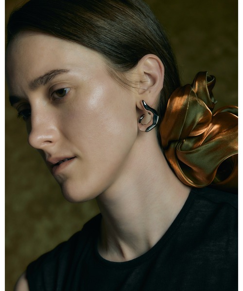 IRIS47（イリスフォーセブン） シュシュ 「IRIS 47」sculptural