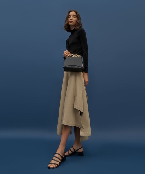 CHARLES ＆ KEITH サンダル ストラッピージオメトリック