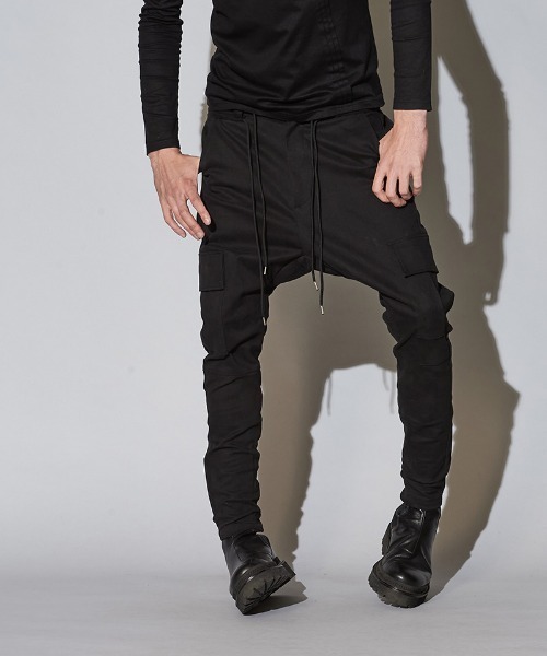 NO ID. BLACK コーティングサルエルスキニーカーゴパンツ 1 新品同様 NO ID.（ノーアイディー） パンツ カーゴパンツ mp9135-サルエル