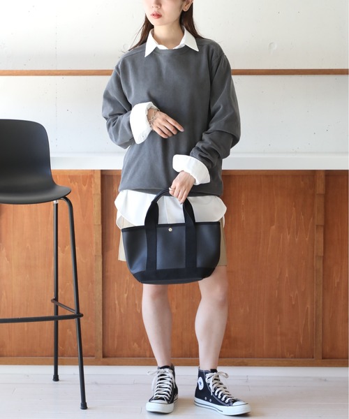 カラー　kollar スウェット　トレーナー　ブラック　u6615a adidas（アディダス）の「アディカラー オーバーサイズ クルー