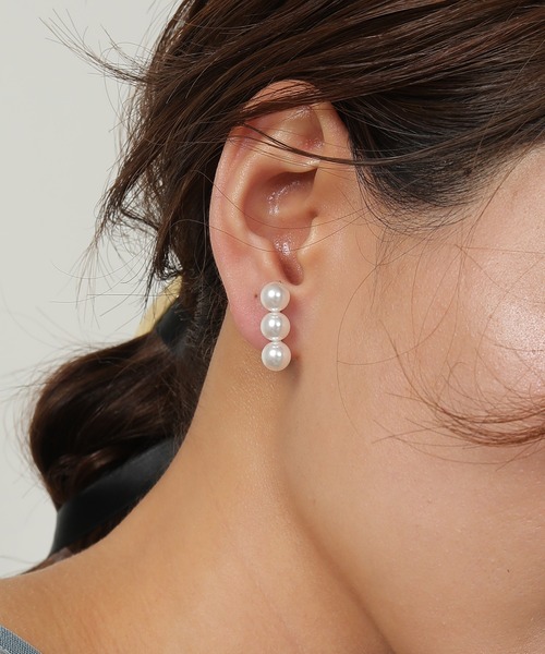 Kana ピアス 3連 アクリル パール ピアス スタッドピアス パーティー