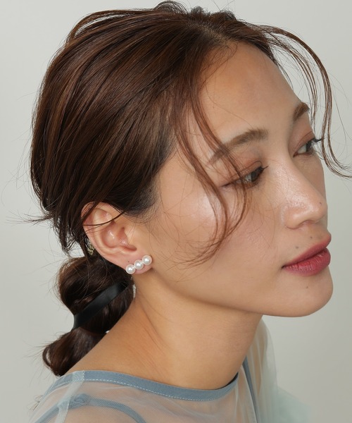 Kana ピアス 3連 アクリル パール ピアス スタッドピアス パーティー