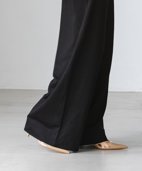 希少✨コグザビッグスモーク ALISON TROUSERS　ブラック COGTHEBIGSMOKE(コグ ザ ビッグスモーク)のALISON TROUSERS通販