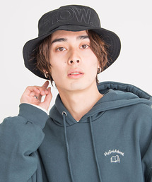 モラビト　バゲットハット　ベージュ系　シルバーロゴプレート モラビト バゲットハット ベージュ系 シルバーロゴプレート