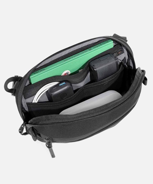 Aer（エアー） ウエストポーチ Travel Collection Day Sling 3 メンズ