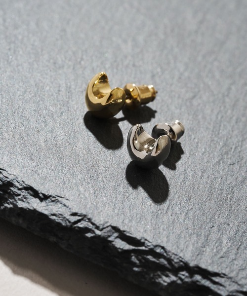 ucalypt（ユーカリプト） ピアス 「ucalypt」Mini Moon Earring(片耳 