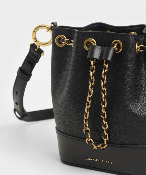 CHARLES & KEITH ハンドバッグ　2way CHARLES & KEITH ダブルトップハンドル ストラクチャードバッグ