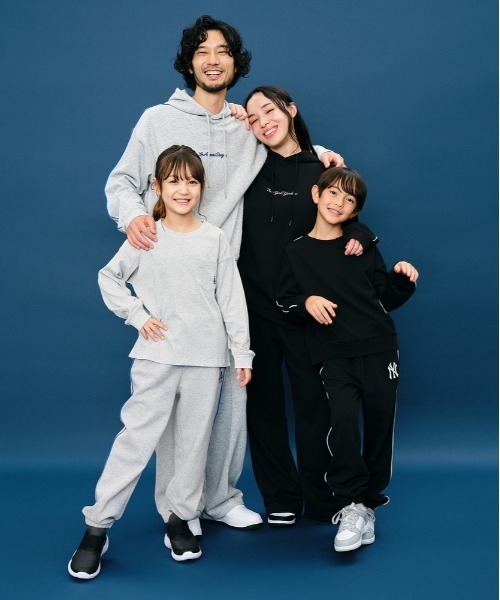 オン　スウェットセットアップ　ライラック　M ガールズプリントクルーネックスウェット(M ライラック): トップス