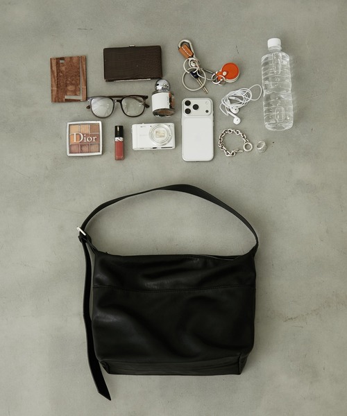 uyu. ショルダーバッグ バッグ ワンサイド ダブルピンストラップ