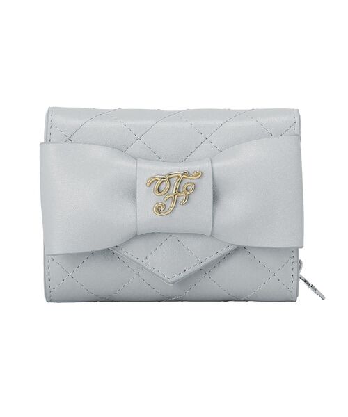 貴重♡マリーちゃんMaison de FLEUR ベージュ リボン付き財布 Maison de FLEUR（メゾンドフルール） 財布 キルティングFリボン