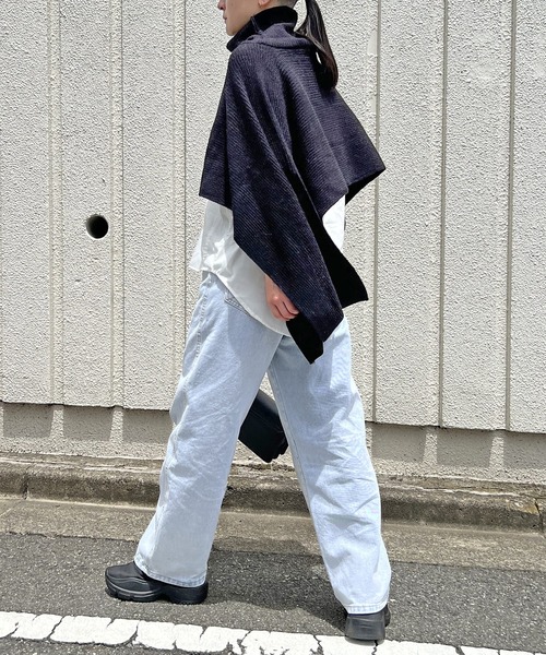 J&Mデヴィッドソン ニットポンチョ タートルネック 黒 ベージュ S