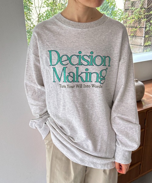 トレーナー スウェット CRUSHEDFOAM PRINT SHORT LOGO SWEAT レディース トレーナー スウェット ランダム刺繍ロゴスウェット レディース