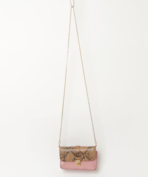 Miu Miu 淡いピンク ショルダーバッグ Miu Miu ピンク ショルダーバッグ