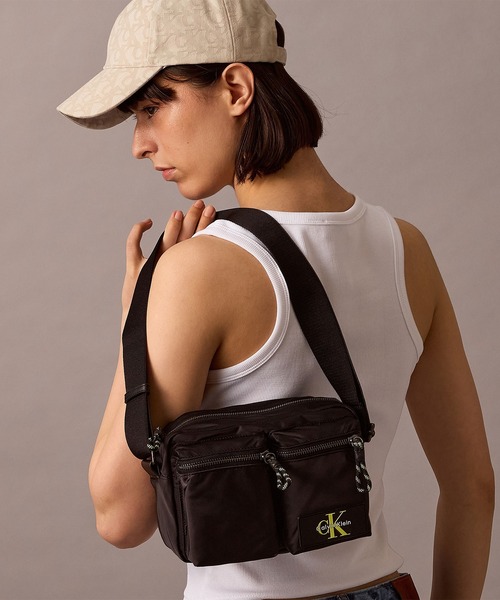 【subarutake63】バウンスケースと ユーティリティ ショルダー Calvin Klein ショルダーバッグ ユーティリティ カメラバッグ
