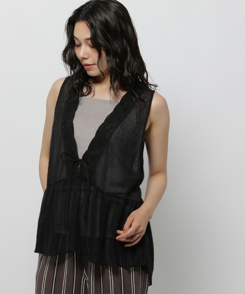 niko and…　レースベスト niko and（ニコアンド）の「2WAYレースベスト（ベスト）」 - WEAR
