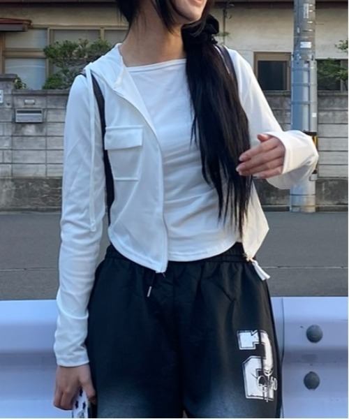 パーカー 「スタイル盛れ」ショート丈 フード付き クロップド丈