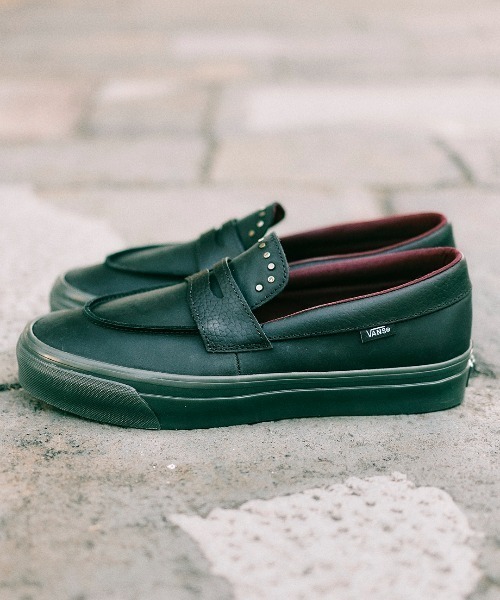 VANS（ヴァンズ） ローファー PREMIUM LOAFER 53 VN000VATBLK メンズ