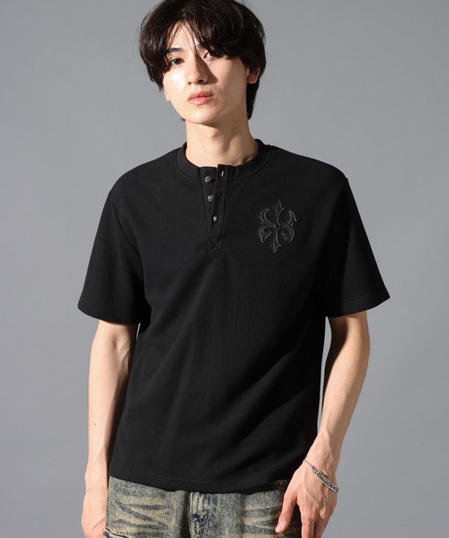 LAND MUSEUM ヘンリーネック tシャツ LAND MUSEUM／ゴシックロゴ