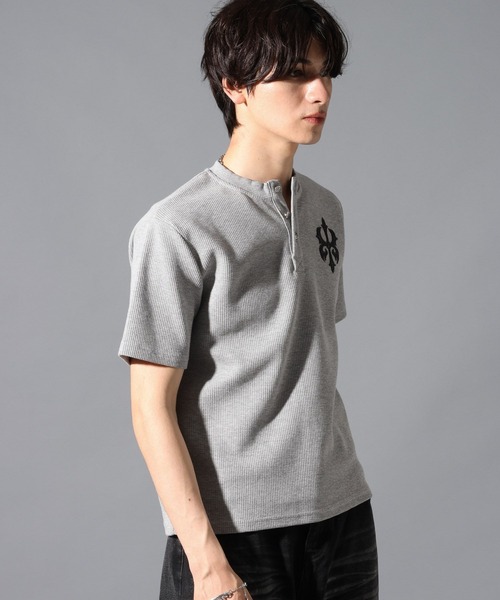 LAND MUSEUM ヘンリーネック tシャツ LAND MUSEUM／ゴシックロゴ