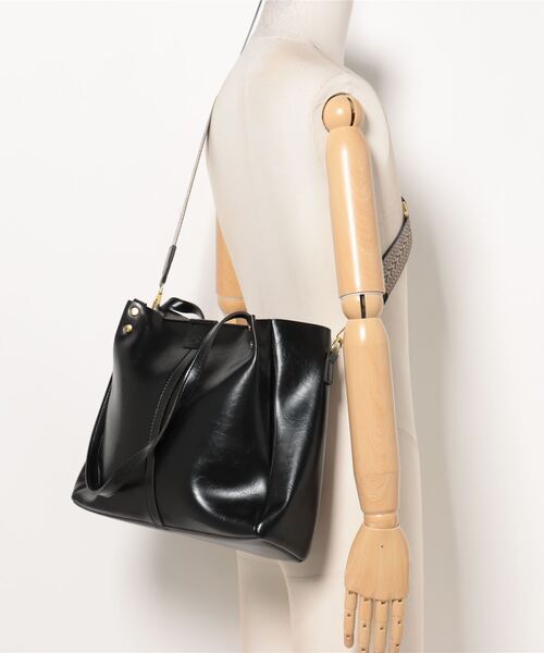 LA VORAGINE（ラ ヴォラジネ） ショルダーバッグ バッグ 2way