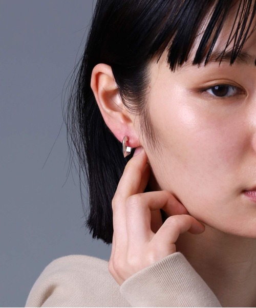 LION HEART ピアス LH for Gift クロッシングピアス